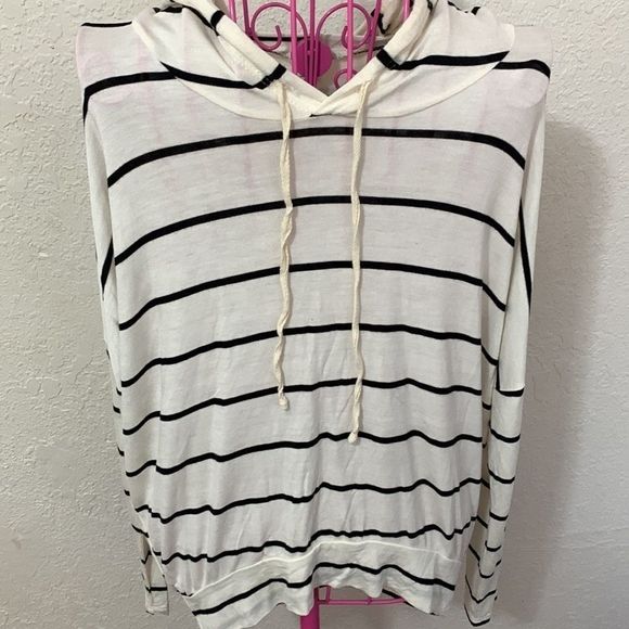 Hoodie Tee  - Picture 5 of 16